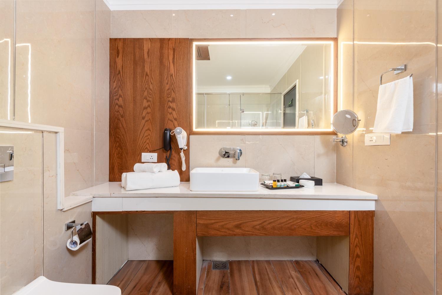 Quality Inn By Lawrence Hotels Dharamsala Zewnętrze zdjęcie